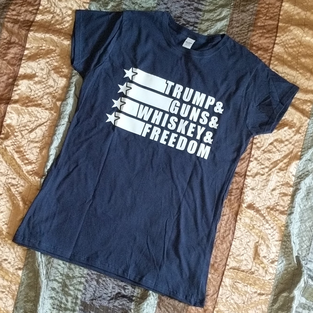 ⭐️4-four $25!⭐️ Navy blue Trump t-shirt